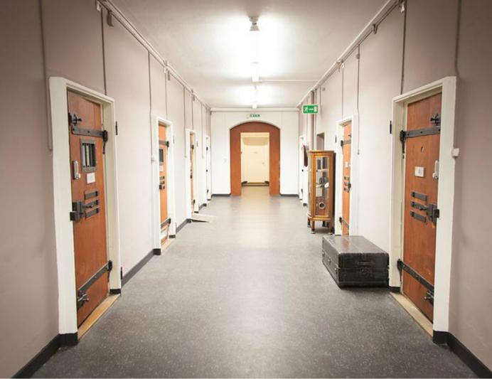 2 nuits dans une prison transformée