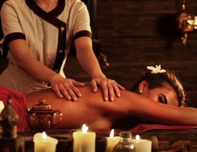 Massages aux huiles essentielles en duo