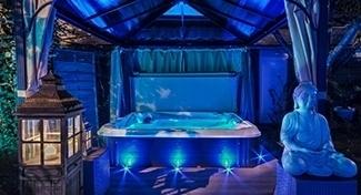 Nuit avec une seance dans le jacuzzi