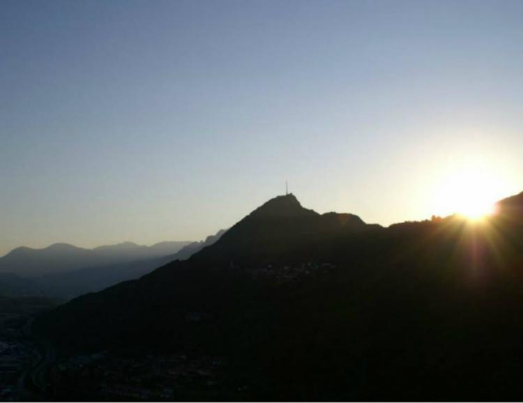 Montgolfière nocturne au Tessin