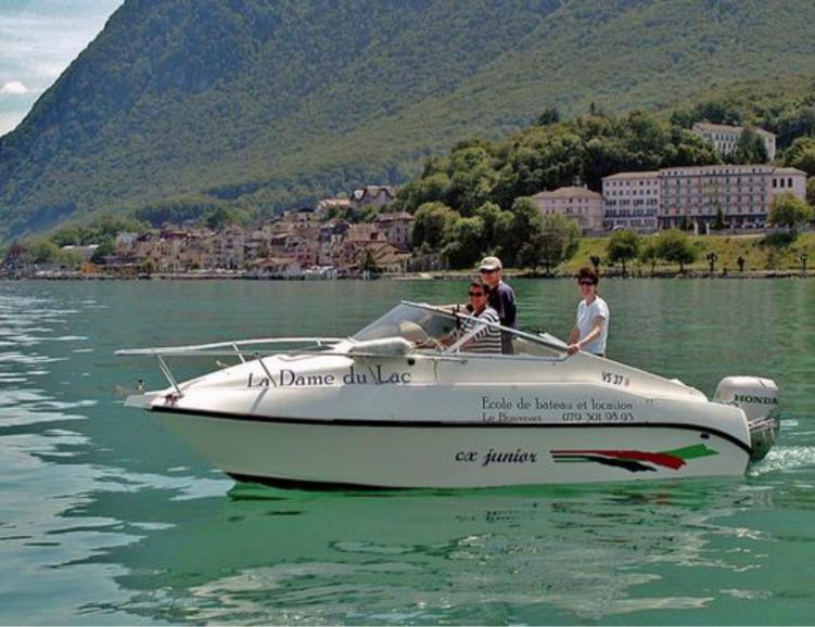 Sortie en bateau à moteur