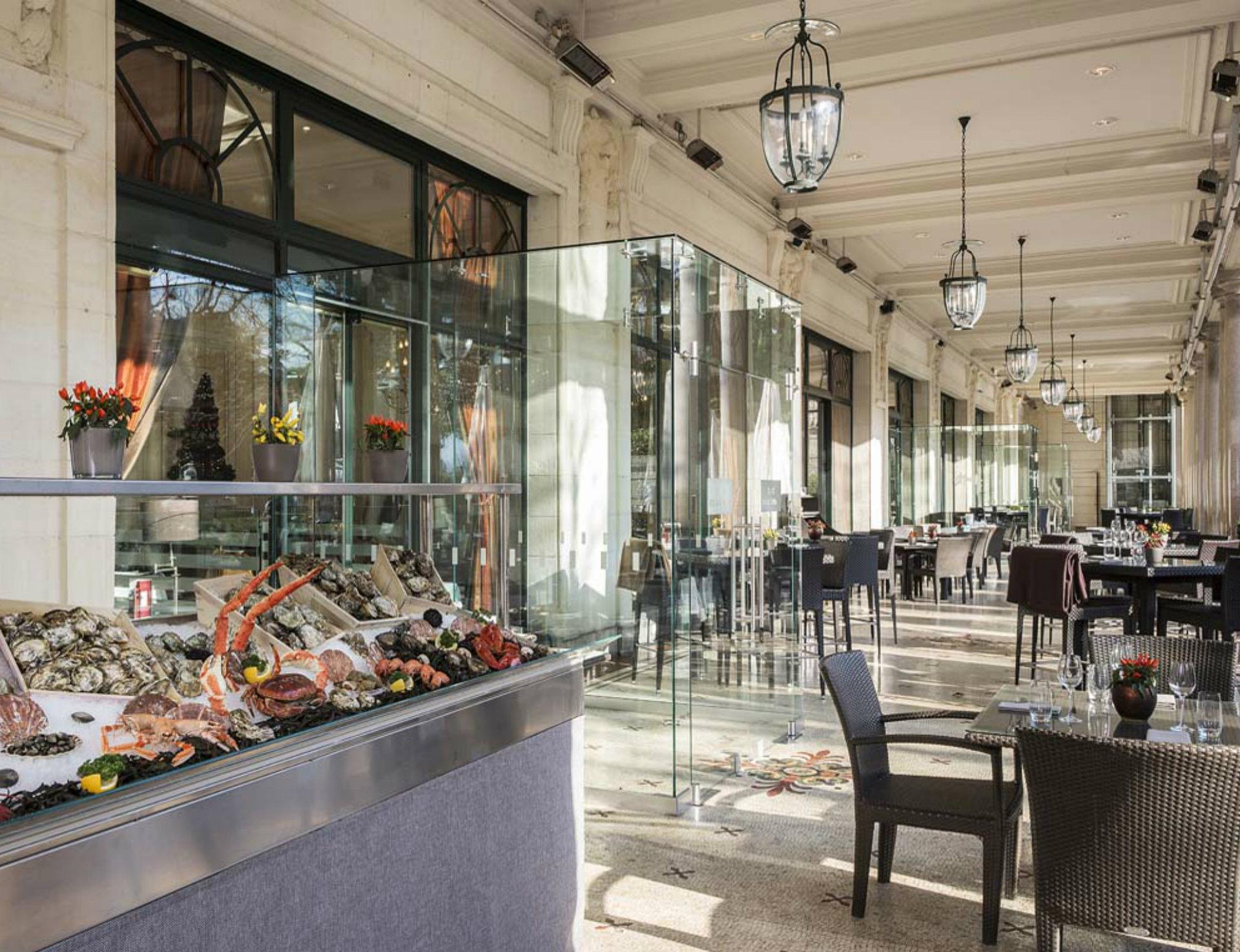 Swim & Brunch au BeauRivage Palace Plus de 1500 idées cadeaux
